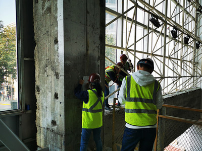 上海玻璃幕墻定期檢測評估報(bào)告費(fèi)用與建筑工程質(zhì)量檢測及評估咨詢服務(wù)解析